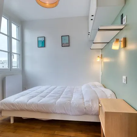 On Last Floor - Batignolles Paris