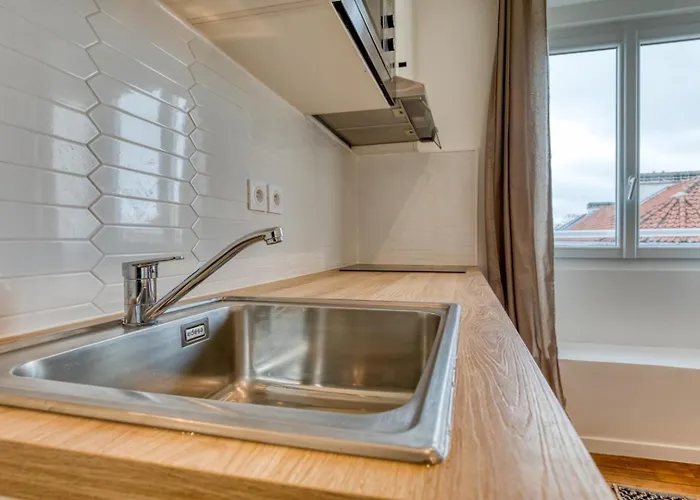On Last Floor - Batignolles Daire