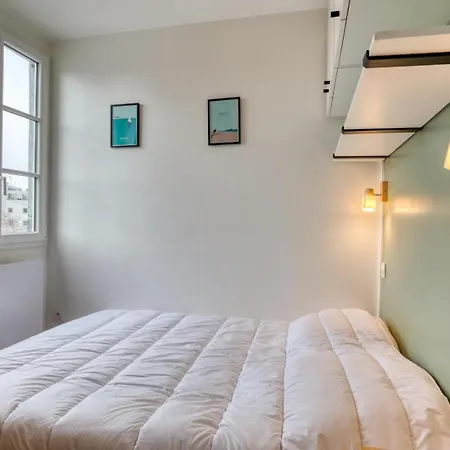 On Last Floor - Batignolles 公寓