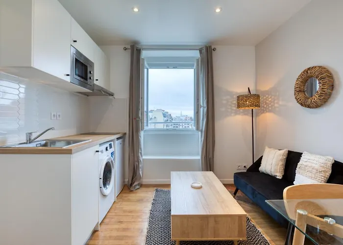 On Last Floor - Batignolles Apartmán *