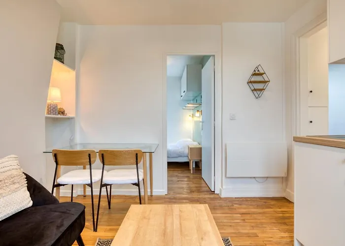On Last Floor - Batignolles Apartmán